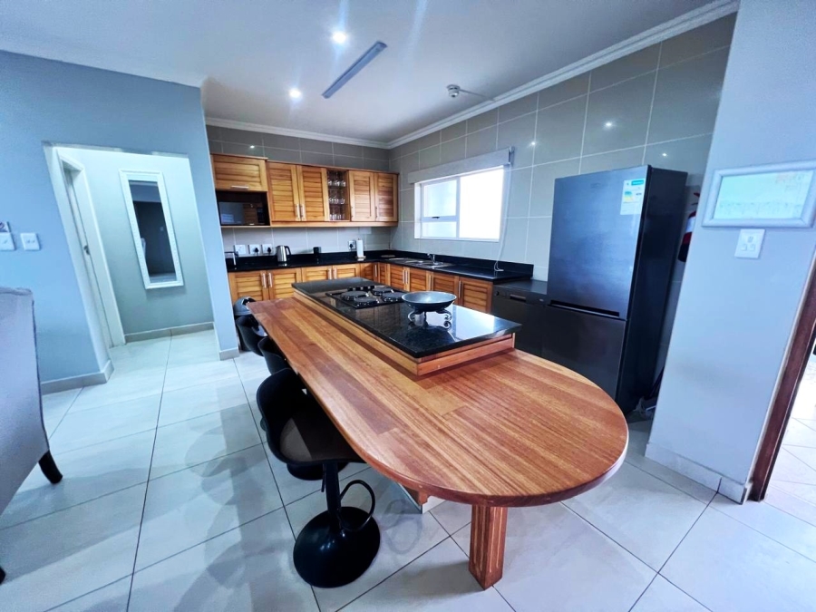 To Let 3 Bedroom Property for Rent in Margate KwaZulu-Natal