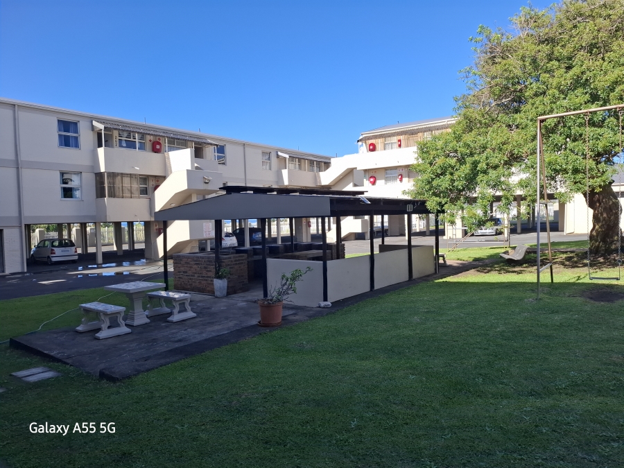 2 Bedroom Property for Sale in Uvongo Beach KwaZulu-Natal