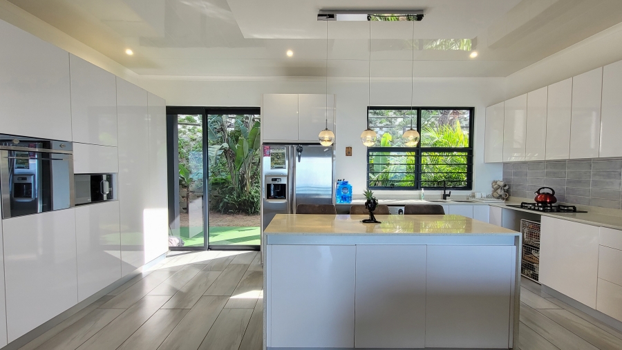 5 Bedroom Property for Sale in Ballito Central KwaZulu-Natal