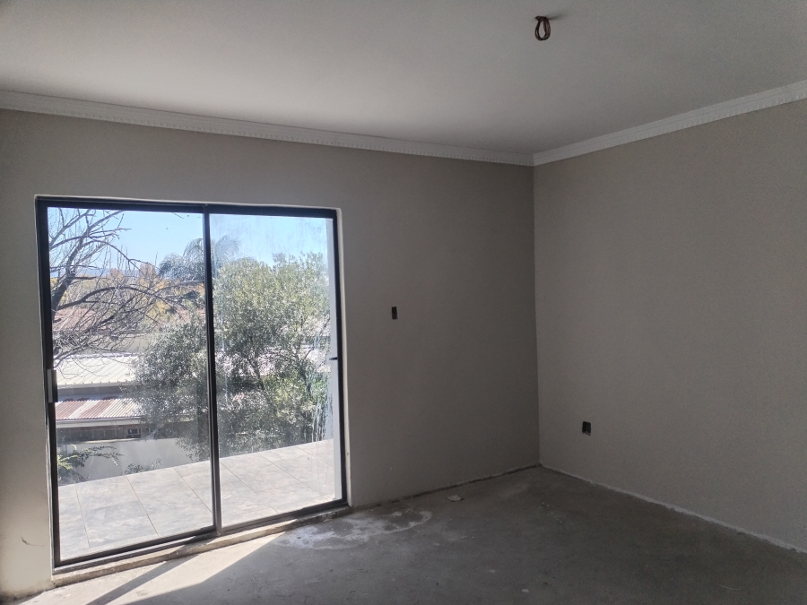 5 Bedroom Property for Sale in Newcastle KwaZulu-Natal