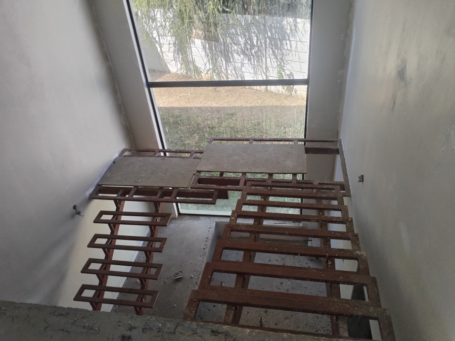 5 Bedroom Property for Sale in Newcastle KwaZulu-Natal