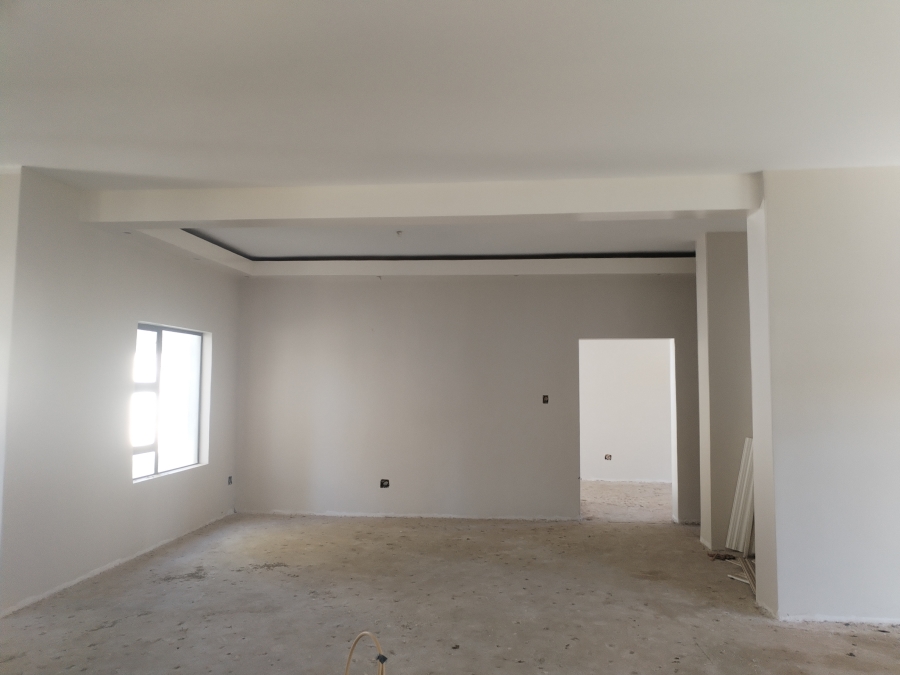 5 Bedroom Property for Sale in Newcastle KwaZulu-Natal