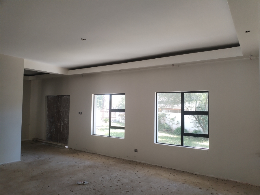 5 Bedroom Property for Sale in Newcastle KwaZulu-Natal