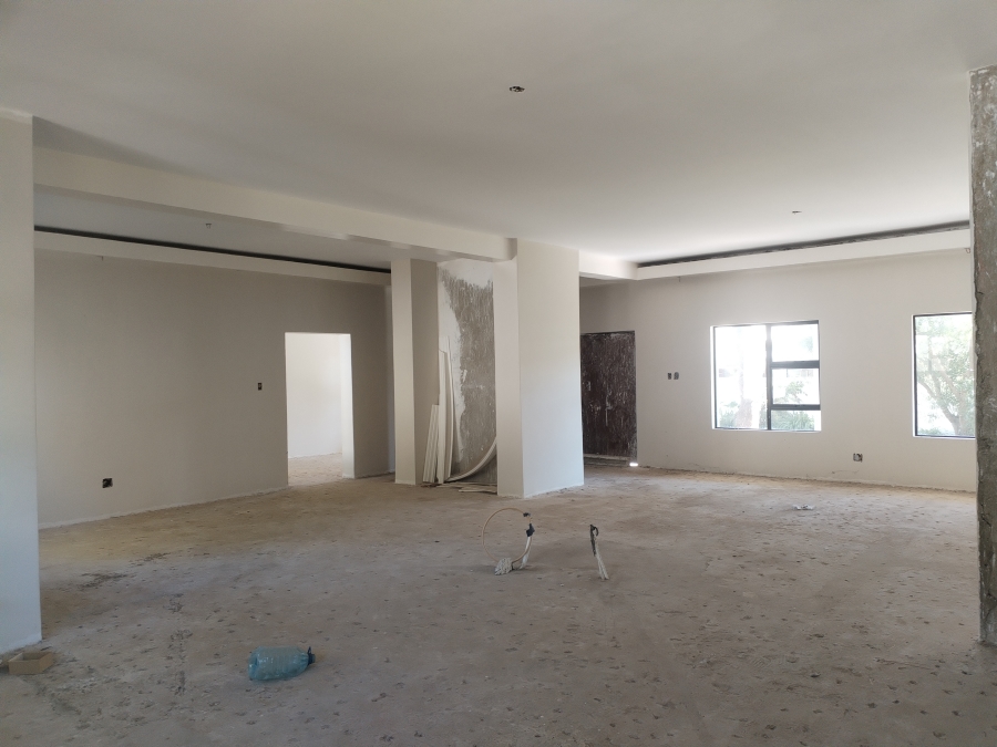 5 Bedroom Property for Sale in Newcastle KwaZulu-Natal