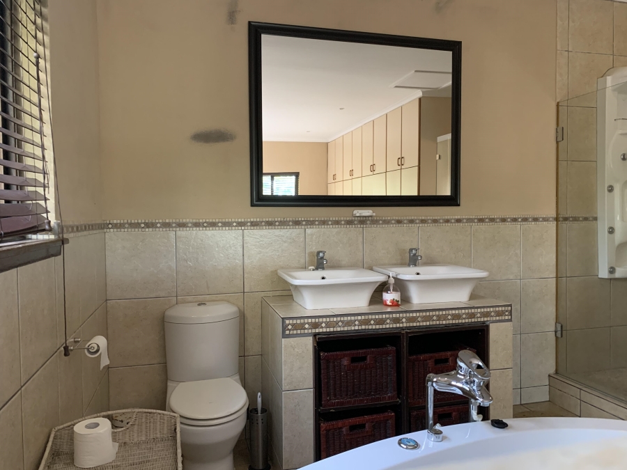 3 Bedroom Property for Sale in Freeland Park KwaZulu-Natal