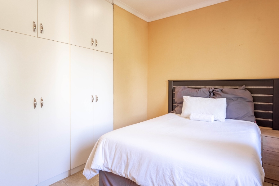 4 Bedroom Property for Sale in Freeland Park KwaZulu-Natal