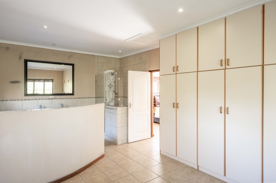 4 Bedroom Property for Sale in Freeland Park KwaZulu-Natal