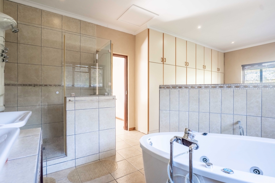 4 Bedroom Property for Sale in Freeland Park KwaZulu-Natal