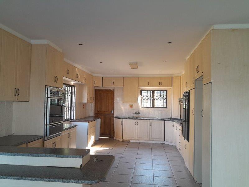 To Let 4 Bedroom Property for Rent in Winklespruit KwaZulu-Natal
