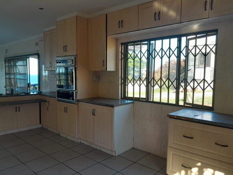To Let 4 Bedroom Property for Rent in Winklespruit KwaZulu-Natal