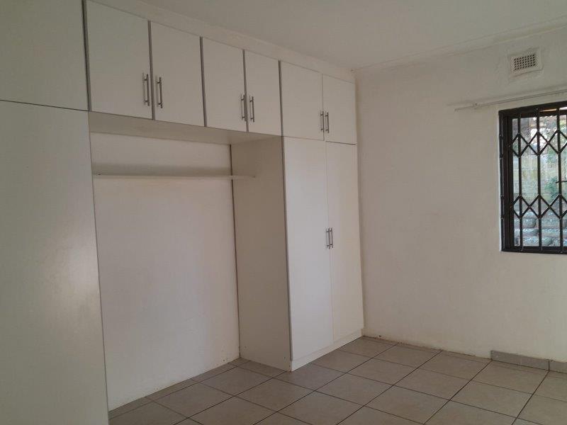 To Let 4 Bedroom Property for Rent in Winklespruit KwaZulu-Natal
