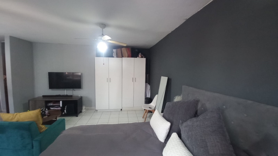 0 Bedroom Property for Sale in Essenwood KwaZulu-Natal