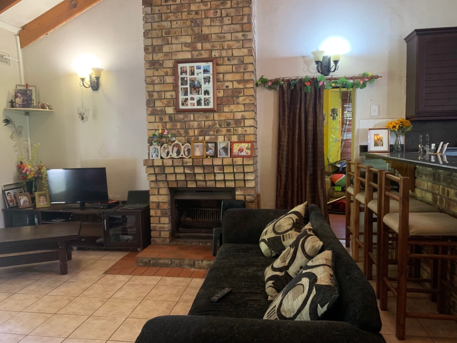 4 Bedroom Property for Sale in Cowies Hill Park KwaZulu-Natal