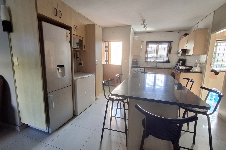 3 Bedroom Property for Sale in Gandhinagar KwaZulu-Natal