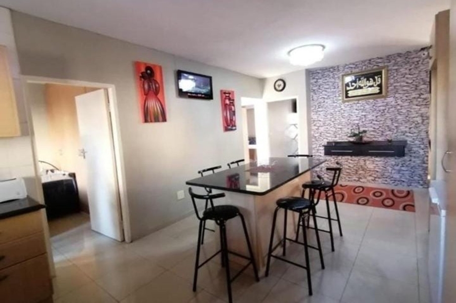 3 Bedroom Property for Sale in Gandhinagar KwaZulu-Natal