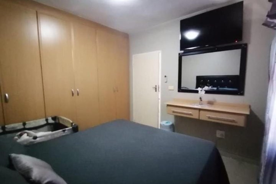 3 Bedroom Property for Sale in Gandhinagar KwaZulu-Natal