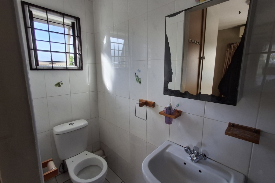 3 Bedroom Property for Sale in Gandhinagar KwaZulu-Natal