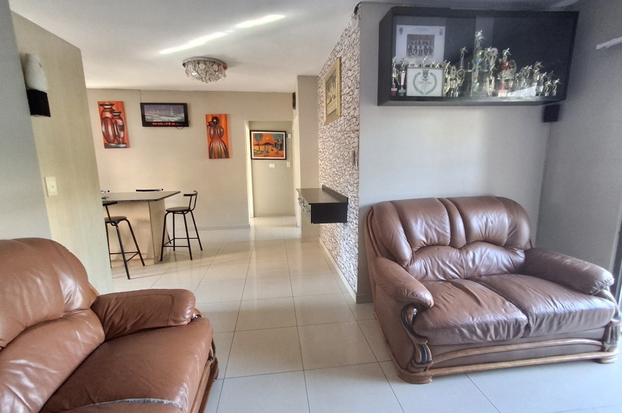 3 Bedroom Property for Sale in Gandhinagar KwaZulu-Natal