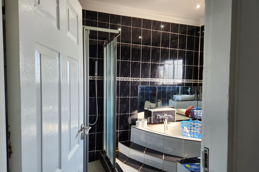4 Bedroom Property for Sale in Wentworth KwaZulu-Natal