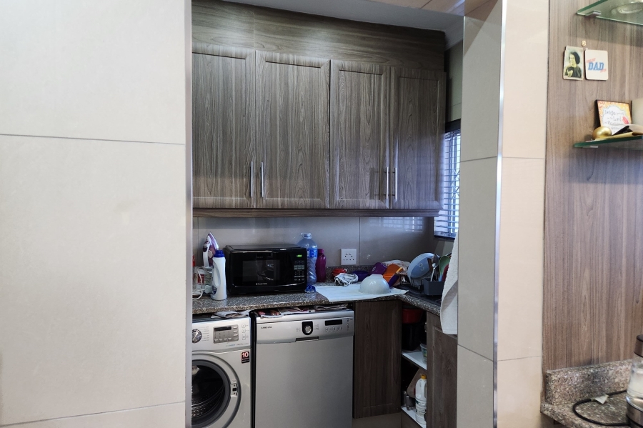 4 Bedroom Property for Sale in Wentworth KwaZulu-Natal