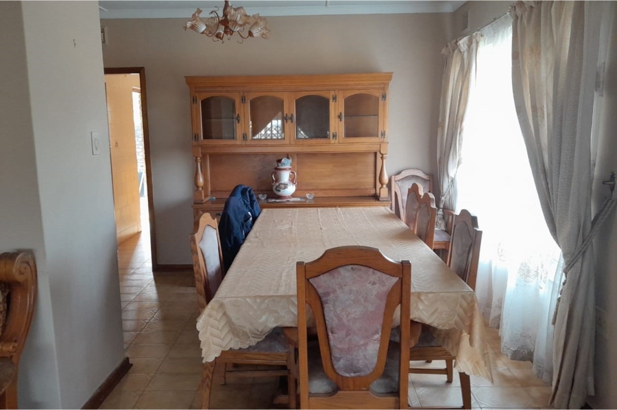 4 Bedroom Property for Sale in Umlazi J KwaZulu-Natal