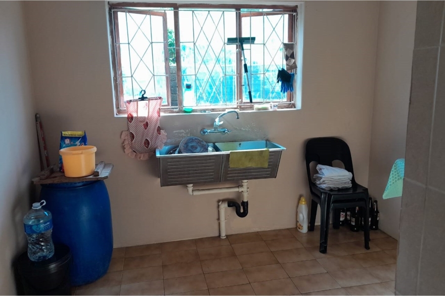 4 Bedroom Property for Sale in Umlazi J KwaZulu-Natal
