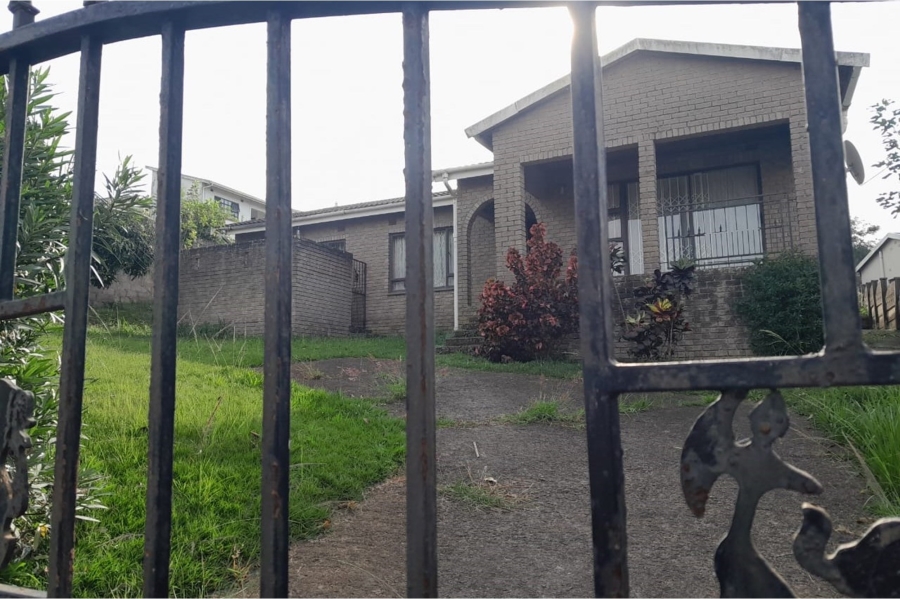 4 Bedroom Property for Sale in Umlazi J KwaZulu-Natal