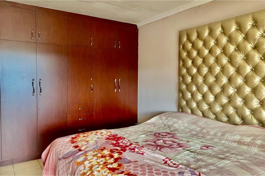3 Bedroom Property for Sale in Parkgate KwaZulu-Natal
