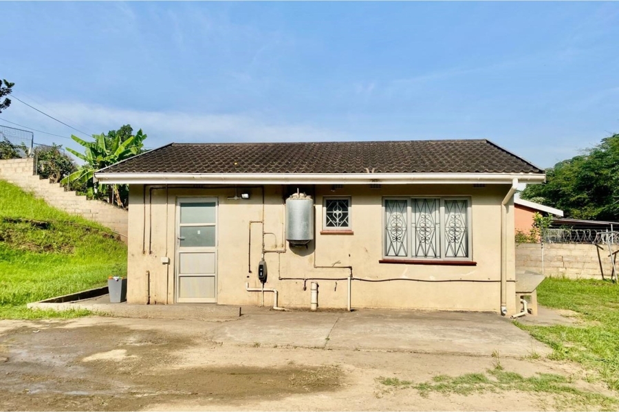 2 Bedroom Property for Sale in Parkgate KwaZulu-Natal