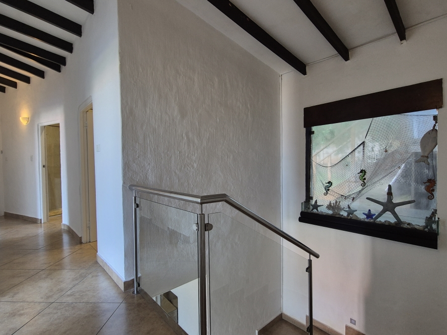 6 Bedroom Property for Sale in Ballitoville KwaZulu-Natal