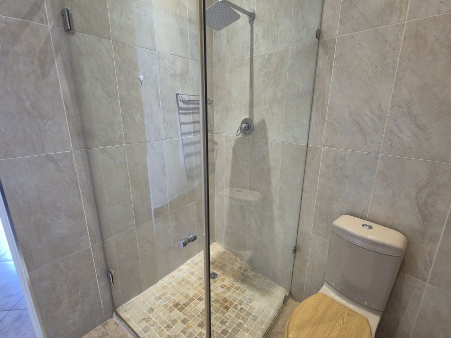 6 Bedroom Property for Sale in Ballitoville KwaZulu-Natal