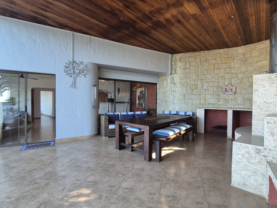 6 Bedroom Property for Sale in Ballitoville KwaZulu-Natal