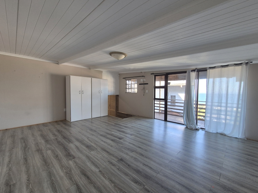 6 Bedroom Property for Sale in Ballitoville KwaZulu-Natal