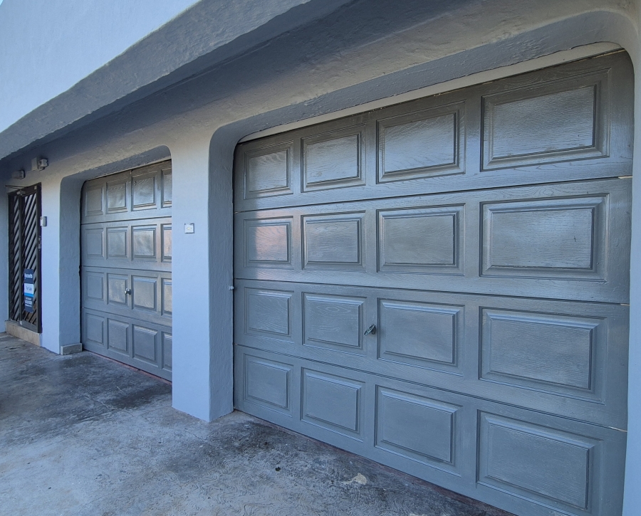 6 Bedroom Property for Sale in Ballitoville KwaZulu-Natal