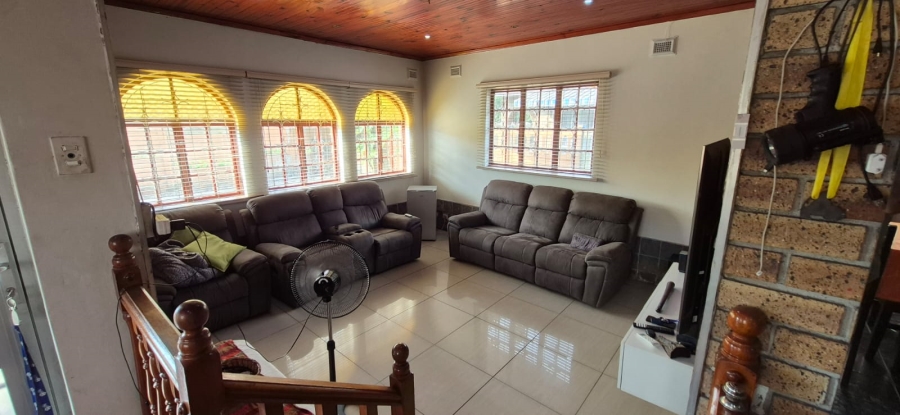3 Bedroom Property for Sale in Merebank East KwaZulu-Natal