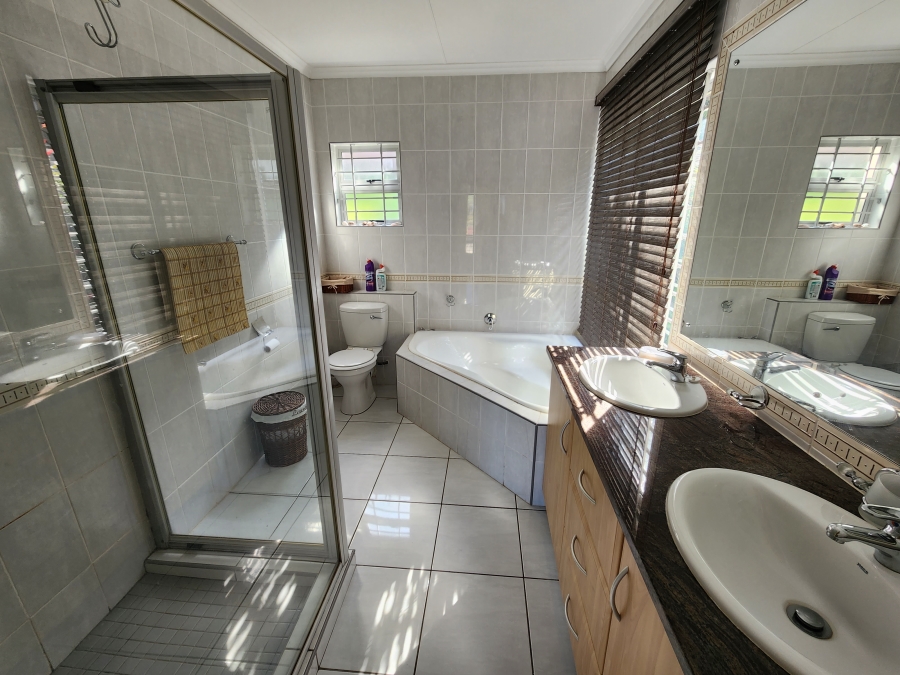3 Bedroom Property for Sale in Margate KwaZulu-Natal