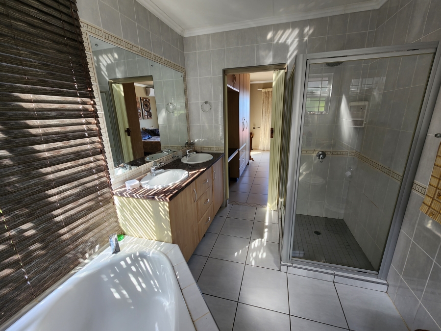 3 Bedroom Property for Sale in Margate KwaZulu-Natal