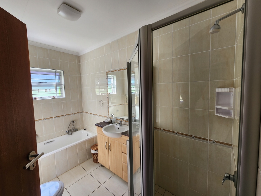 3 Bedroom Property for Sale in Margate KwaZulu-Natal