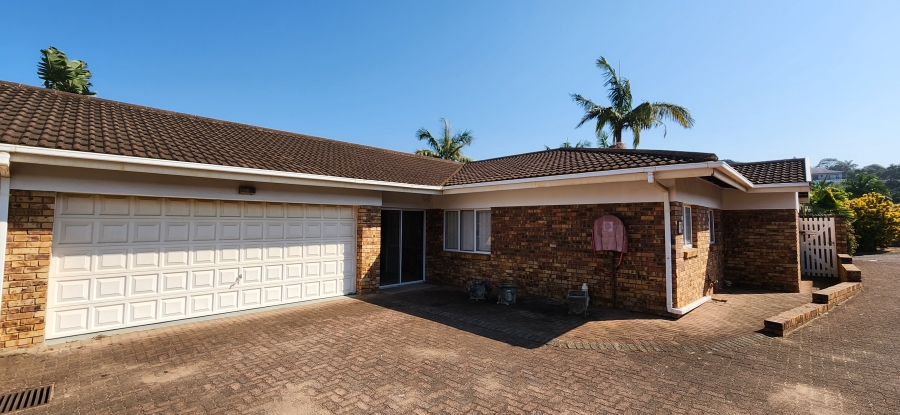 3 Bedroom Property for Sale in Uvongo KwaZulu-Natal