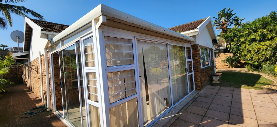 3 Bedroom Property for Sale in Uvongo KwaZulu-Natal
