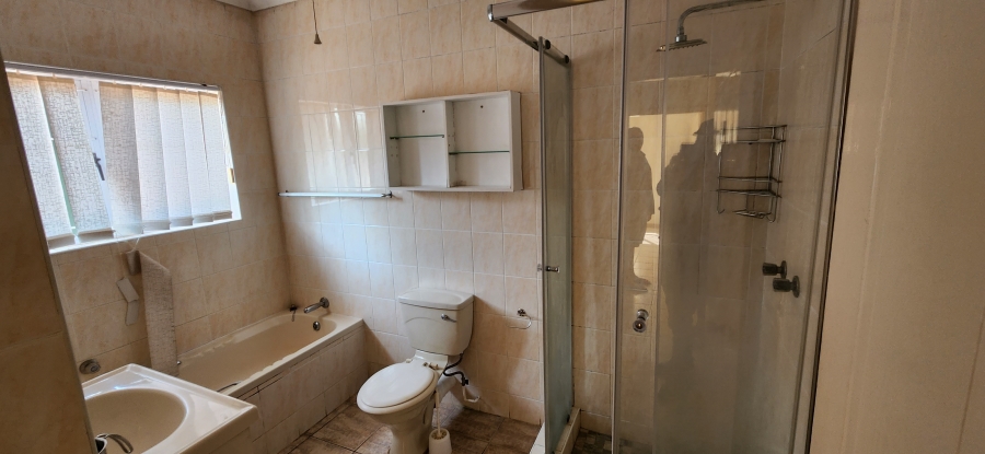 3 Bedroom Property for Sale in Uvongo KwaZulu-Natal