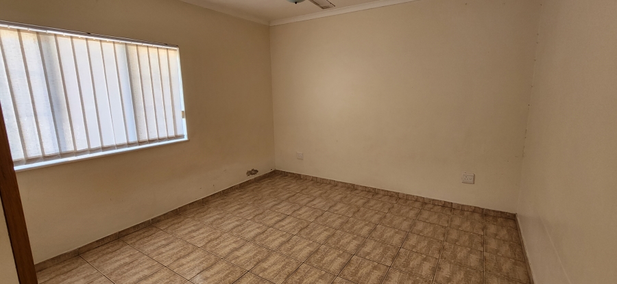 3 Bedroom Property for Sale in Uvongo KwaZulu-Natal