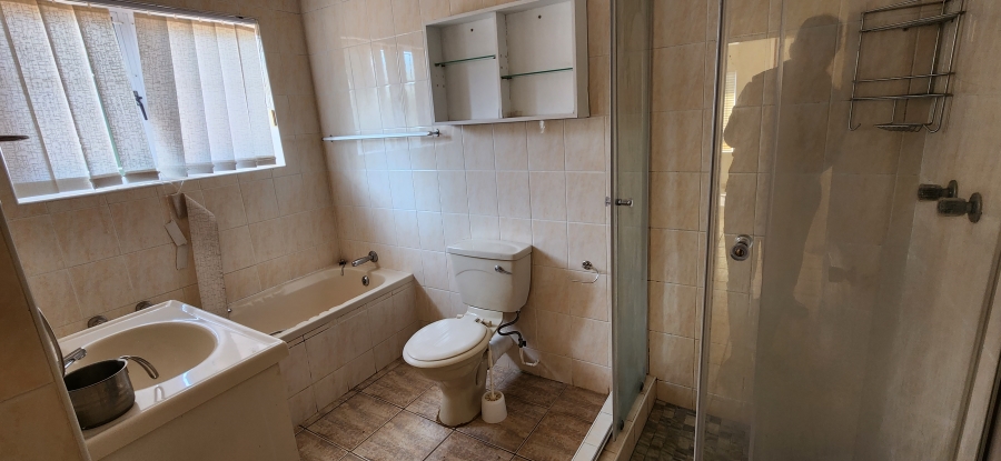 3 Bedroom Property for Sale in Uvongo KwaZulu-Natal