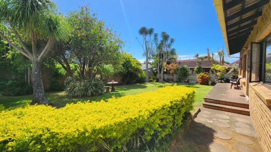 4 Bedroom Property for Sale in Uvongo KwaZulu-Natal
