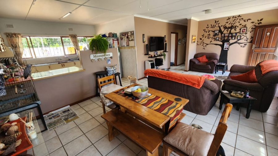 4 Bedroom Property for Sale in Uvongo KwaZulu-Natal