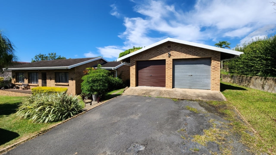 4 Bedroom Property for Sale in Uvongo KwaZulu-Natal