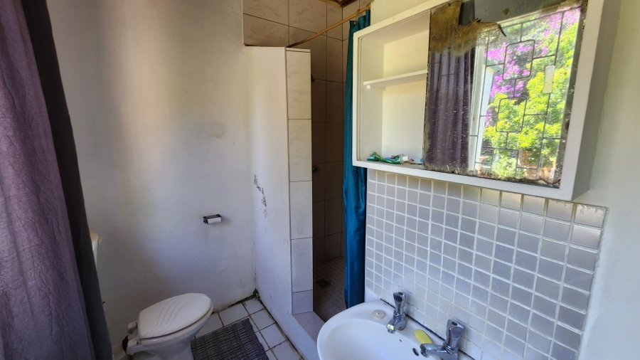 6 Bedroom Property for Sale in Uvongo KwaZulu-Natal