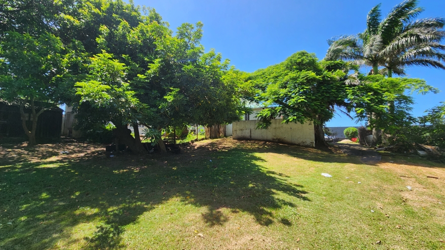 6 Bedroom Property for Sale in Uvongo KwaZulu-Natal