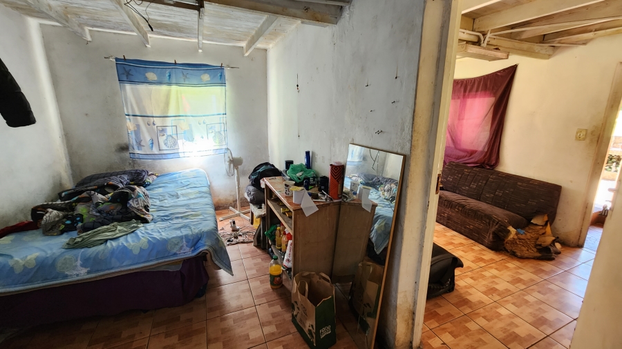 6 Bedroom Property for Sale in Uvongo KwaZulu-Natal