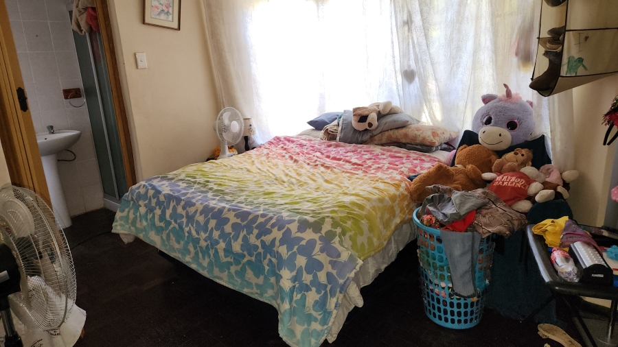 4 Bedroom Property for Sale in Uvongo KwaZulu-Natal